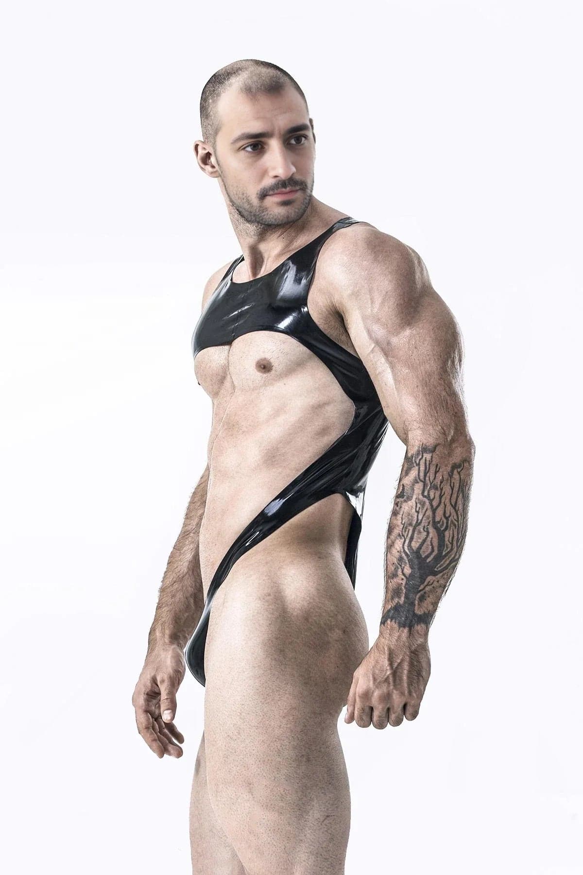 Latex Men’s Thong with Chest Harness – Black