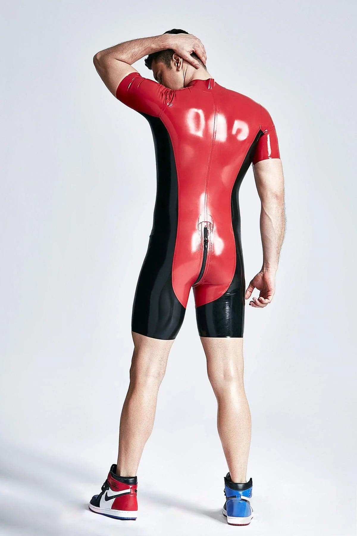 Latex Men’s Two-Colour Surfsuit with High Collar – Red and Black