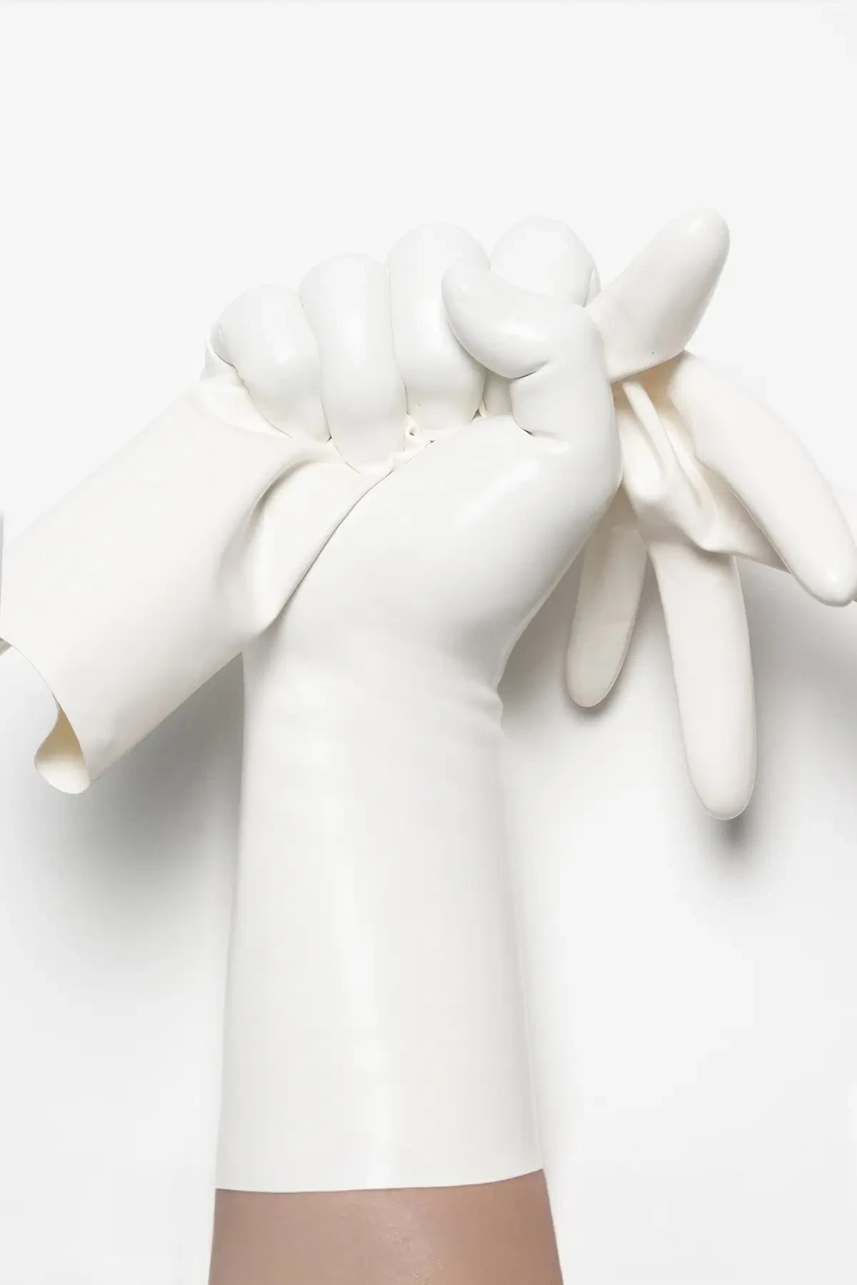 Classic Short Moulded Latex Gloves — White